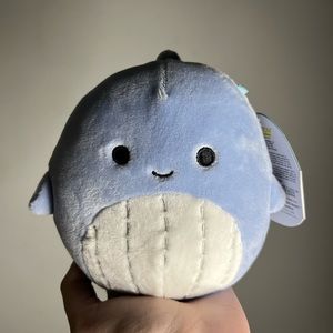 (LAST ONE) - BNWT 5” Samir Whale Squishmallow 🐋